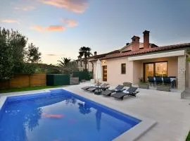 Villa Natali with private pool