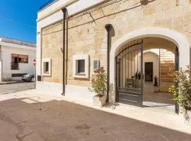 La Piccola Corte by BarbarHouse