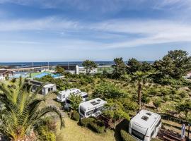 Jeju Pine Beach Pension, aparthotel v destinaci Sogüpcho