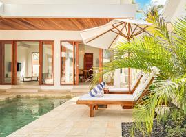 Relax in Nature Private villa Namu two bedroom, hotel cu piscine din Kuta Lombok