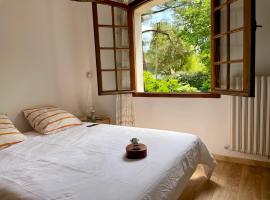 Yacumama Guesthouse, hotel v destinaci Soorts-Hossegor