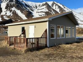 Fisk Club Cottages - Suðureyri angler house, holiday home sa Suðureyri