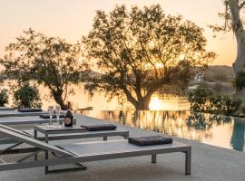 oKEAn&otilde;s, hotel con alberca en Vourkarion