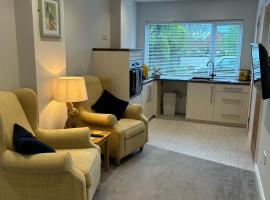 The Nest - Lower Broadheath, hotel in Worcester