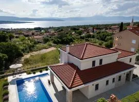 Luxury villa with a pool, panoramic sea view, beach - by Traveler tourist agency Krk ID 2406