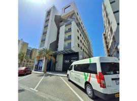 Resivation Hotel, хотел близо до Летище Al Maktoum International - DWC, Дубай