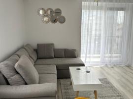 Cozi white apartament, hotel u gradu Voluntari