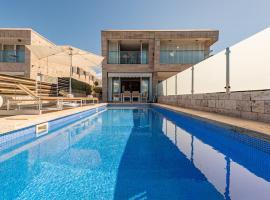 Villa Lantana ZadarVillas, hotel in Petrcane