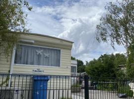 Gezellige Stacaravan, hotel a Scherpenisse
