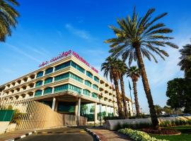 Mövenpick Grand Al Bustan, hotel v Dubaji