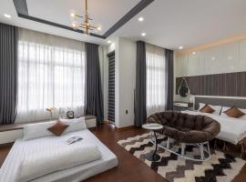 Teky House Huế, hotel in Thôn Trường Giang