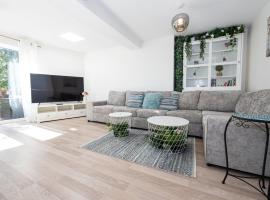 GuestReady - A Haven by the River, apartmen di Manchester