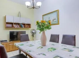 Lovely 2BR Apt in the Historical town of Bormla by 360 Estates