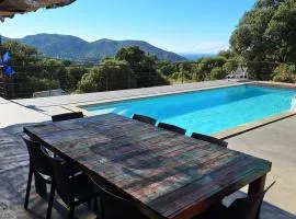San Quilico - Maison climatisée piscine vue mer