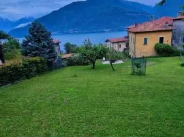 villetta con giardino privato