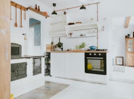 Stara Chata na Myszkowskim, hôtel à Lęki Dukielskie