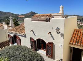 Beautiful 3 bedroom villa in the Golf and Sports paradise of La Manga Club, hotel in Cartagena