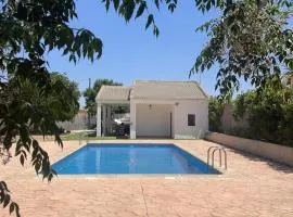 Villa Marichu. Piscina, BBQ y a 15 min Puy du Fou