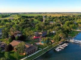 Lake Lawn Resort