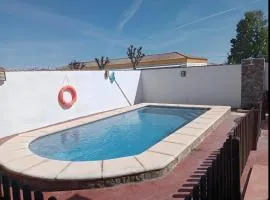 Encantador chalet con piscina privada