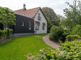 Hello Zeeland - Essenhoeve 1 Voorhuis, khách sạn ở Cadzand