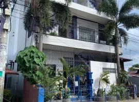 1BD condo Rentals, Toril
