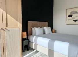 3 Room Luxury Design Apartment – hotel w pobliżu miejsca Dworzec kolejowy Sint-Pietersstation Gent w Gandawie