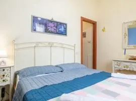 Coastal Heaven, Spacious apartment near the beach