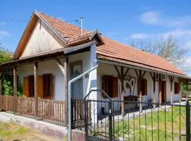 Tulipános Porta