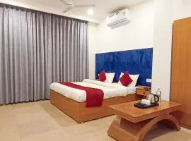 Hotel Lake View - Near Sukhna Lake