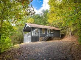 Country Bear Hideaway By Stony Brook Cabins