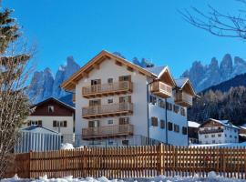 Residence Geisler Funes, khách sạn ở Funes