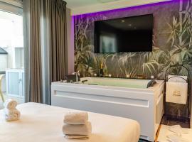 Le Terrazze Luxury Suites - Bari Perfect Stay, hotel v destinaci Adelfia