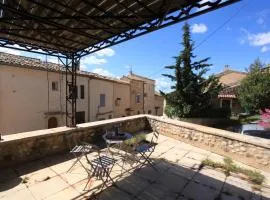 Appartement avec grande terrasse privative en Parc régional du Verdon