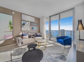 Wake Up To Ocean Views - Stunning 2BDR & 2BA Condo STEPS AWAY FROM THE OCEAN, hotel in Hollywood