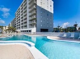 Beachfront Condo in Gulf Shores with Pool Access!