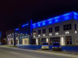 Hotel & Suites Le Dauphin Drummondville, khách sạn ở Drummondville