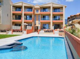 Castaway Suites - Studios Christos, hotel u Limenariji