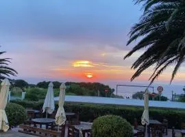 Tu refugio junto al mar te espera