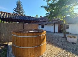 Dézsa-vü Vendégház, ενοικιαζόμενη κατοικία σε λίμνη σε Sarud