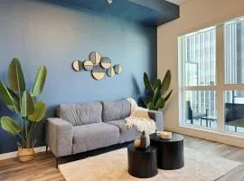 Modern London Style Home in Hollywood -Free Parking 10mins to Universal Studios