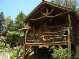 Suenos del Bosque "Cabanas & Vagones" Apartamentos, chata v prírode v destinácii Atos Pampa