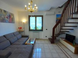 Villetta Tora, holiday home in Santo Stefano di Magra