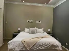 Amplia casa ubicada en el centro 4Pax - By Inside