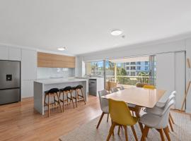 Narrowneck Court Holiday Apartments, apartmen servis di Gold Coast