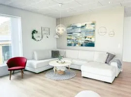 4 BR Villa for 7 guests, Modern home in Tórshavn