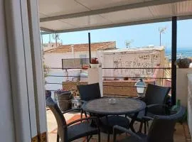 Comfortable house with sea view in Alicante + Garden