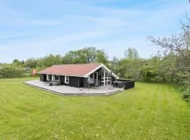 Gorgeous Home In Strandby With Wifi