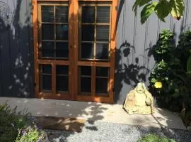 Polly's Retreat