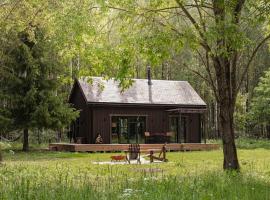 Kupetaite - Straw Bale Cabin in Nature, chalet de monta&ntilde;a en Družai